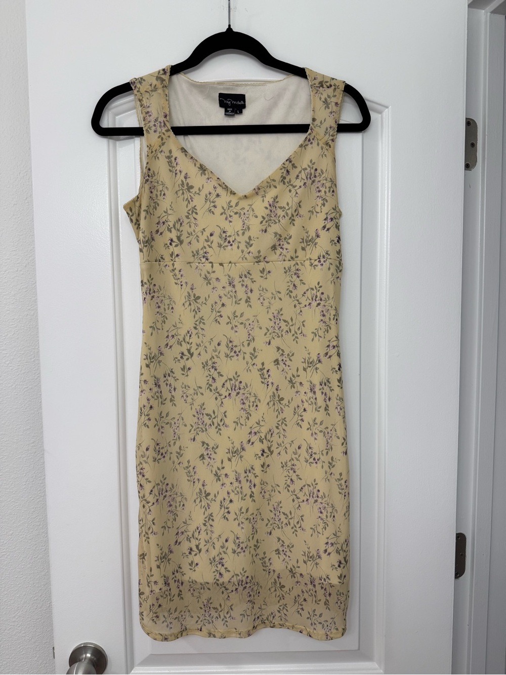 Vintage Yellow Ditsy Floral Sleeveless V-Neck Dress
